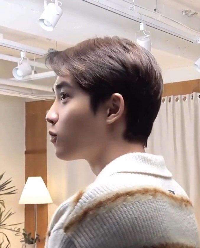 도경수 존나존나이뿌다 아앙