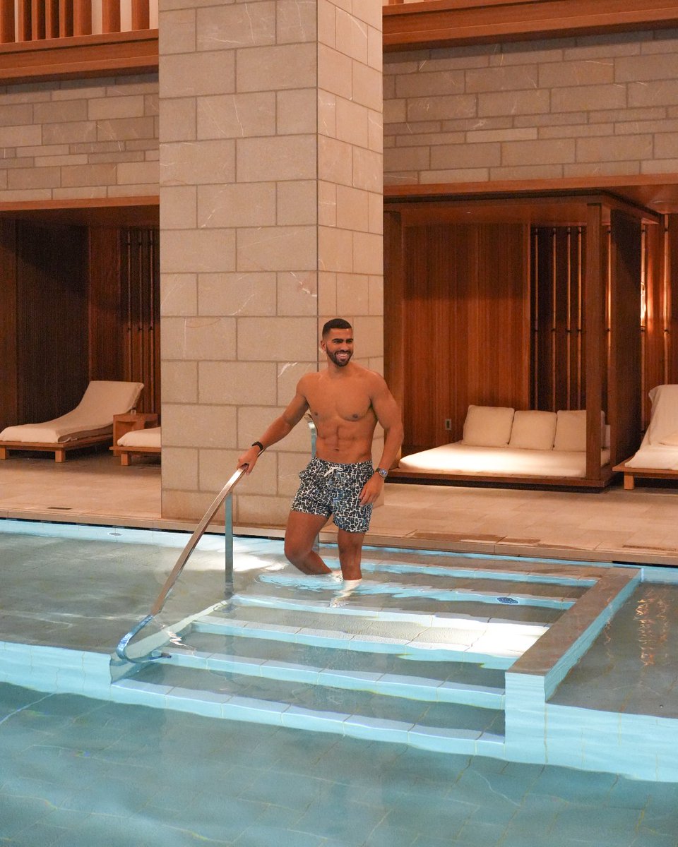 FSKyoto's tweet image. Start your day in our 24-hour Gym or pool, then unwind after exploring the city in the traditional Ofuro bath. 朝は24時間利用可能なジムやプールで穏やかに始まり、街歩きの後はお風呂とサウナで心身を解きほぐす。静かな癒しの時間をお楽しみください。