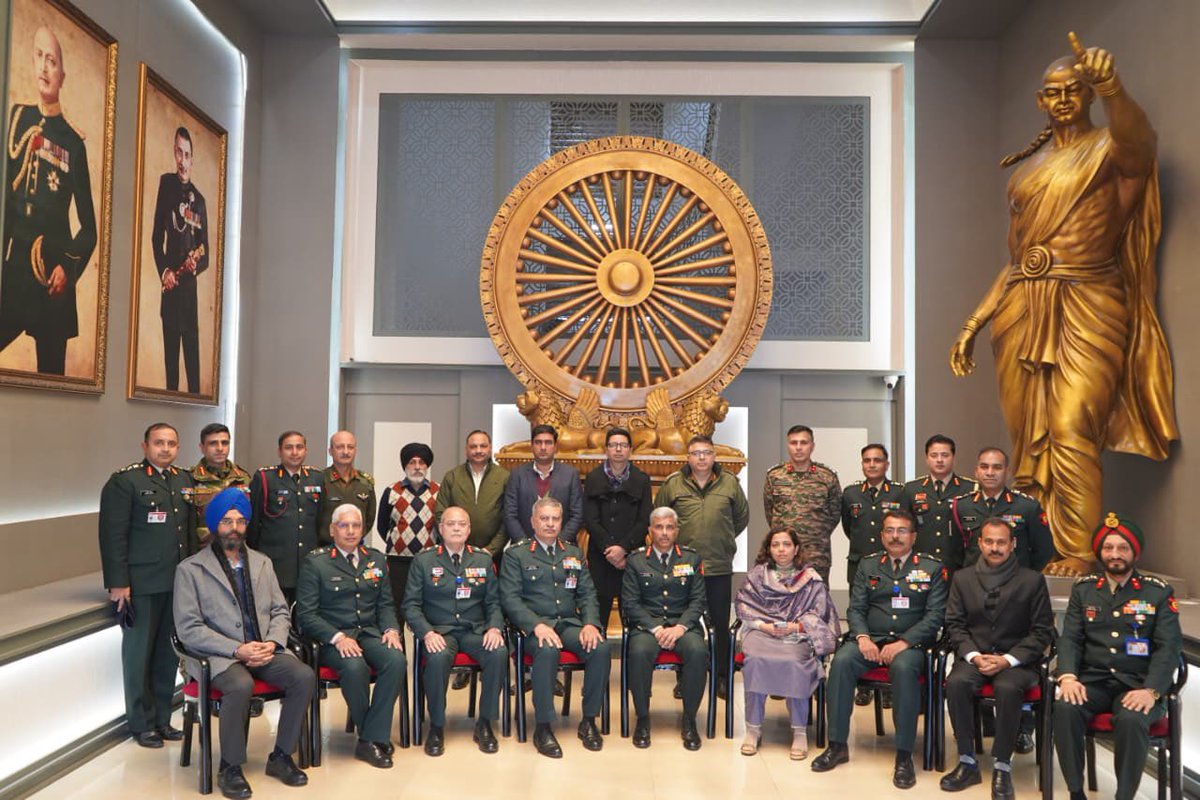 westerncomd_IA's tweet photo. #PDDEConclave
#Synergy
#CapabilityDevelopment

To further strengthen policy coherence and institutional synergy across #WesternCommand, the PDDE Conclave was convened at Chandimandir under the chairmanship of the #ArmyCommander, #WesternCommand.
The conclave brought together HQ Western Command, Formations and Stations through VC to deliberate on defence estate governance, infrastructure planning, policy harmonisation and efficient execution of PDDE-related initiatives.

@adgpi
@prodefencechan1