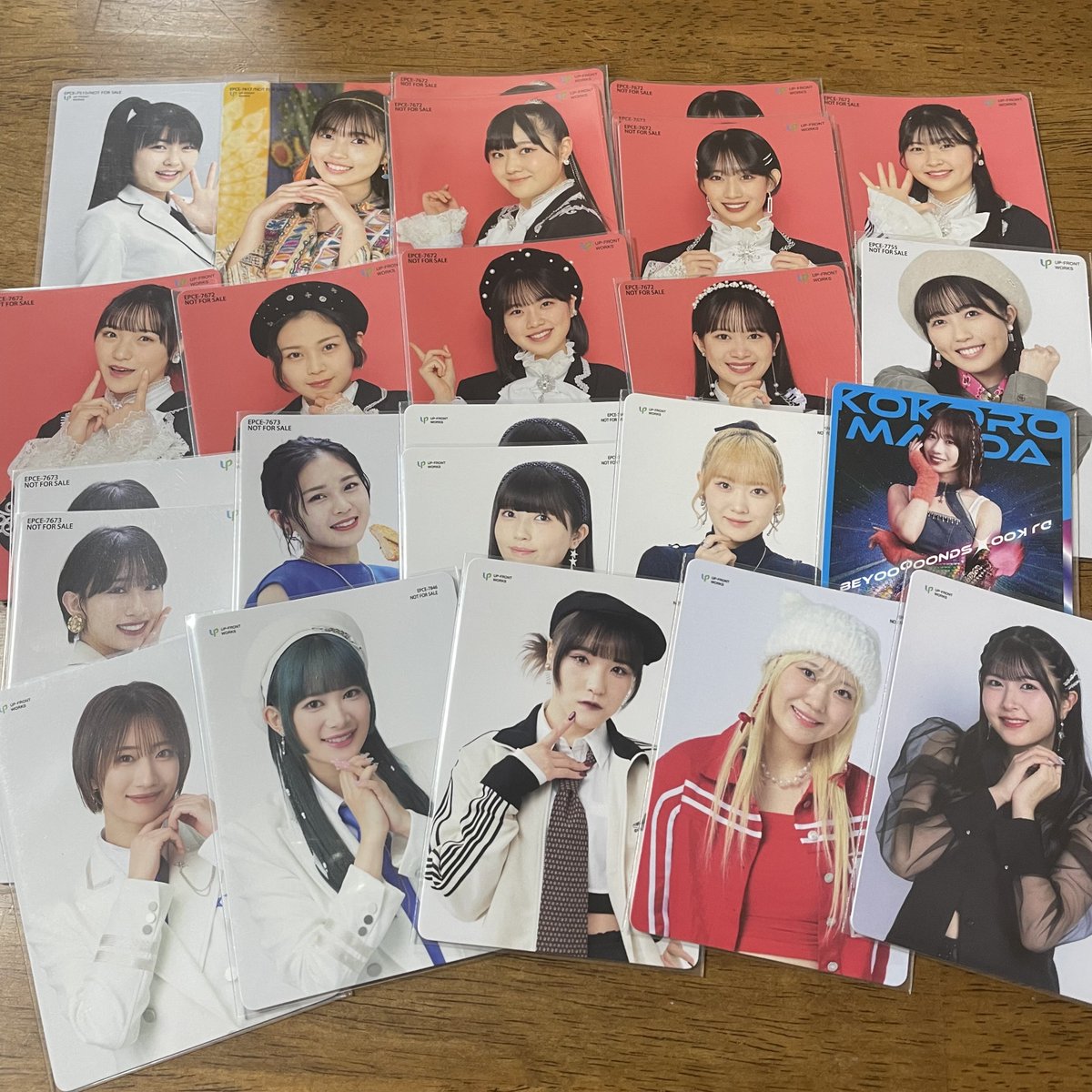 sususutrade's tweet photo. BEYOOOOONDS トレカ　交換

譲.
西田、江口、前田、岡村、清野、平井、小林、里吉

求.
激辛LOVE 小林
灰toダイヤモンド 山﨑
Go City Go 高瀬
Do-Did-Done 前田
最KOO DE DANCE ビヨ盤 高瀬、清野

郵送での交換のみ https://t.co/SOPmXYaTyE