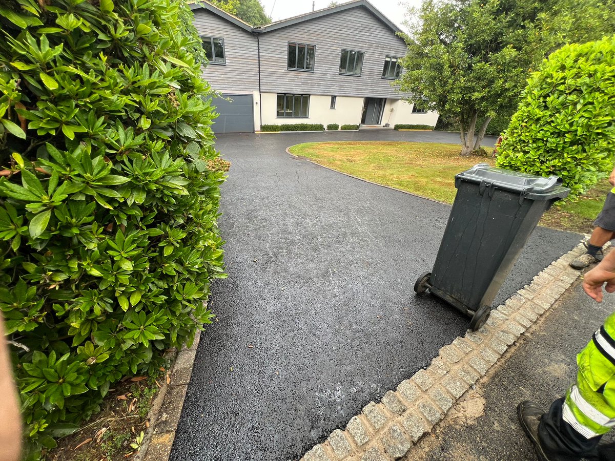 Crown Paving tweet media