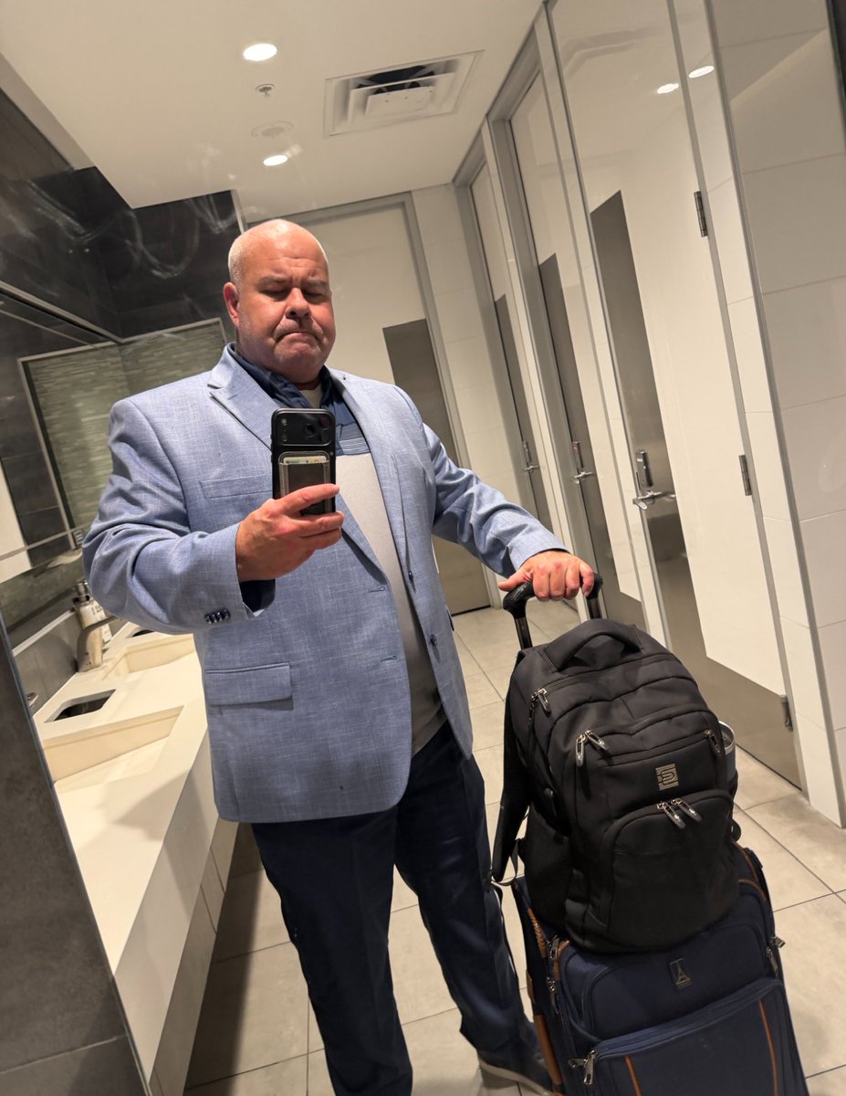 ThroatCummer Beefy Dad Coach 😈🍆💦🇺🇸 tweet media