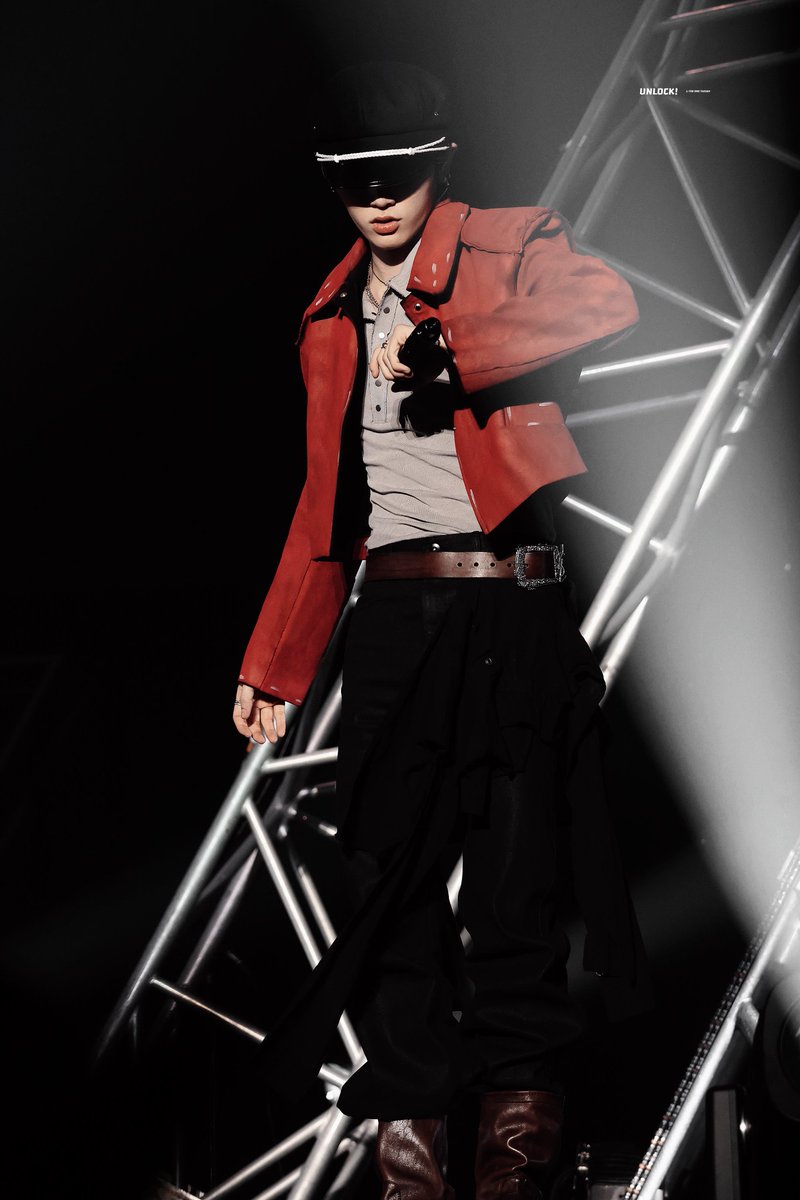 taesarhan's tweet image. They said this is the best look of me, i agree.