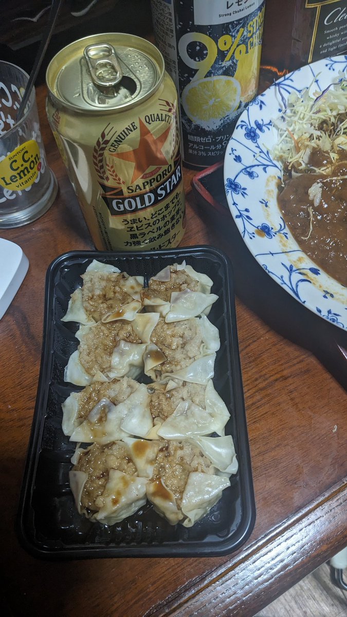 noripay50's tweet photo. 簡単に……( ´罒`*)✧"
#晩酌 #カレー https://t.co/QQlaAvLPBv