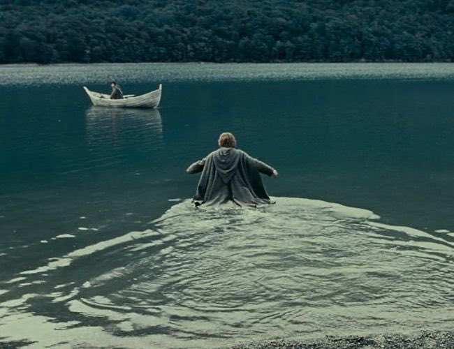 tolkienzone's tweet image. Define loyalty with an image: