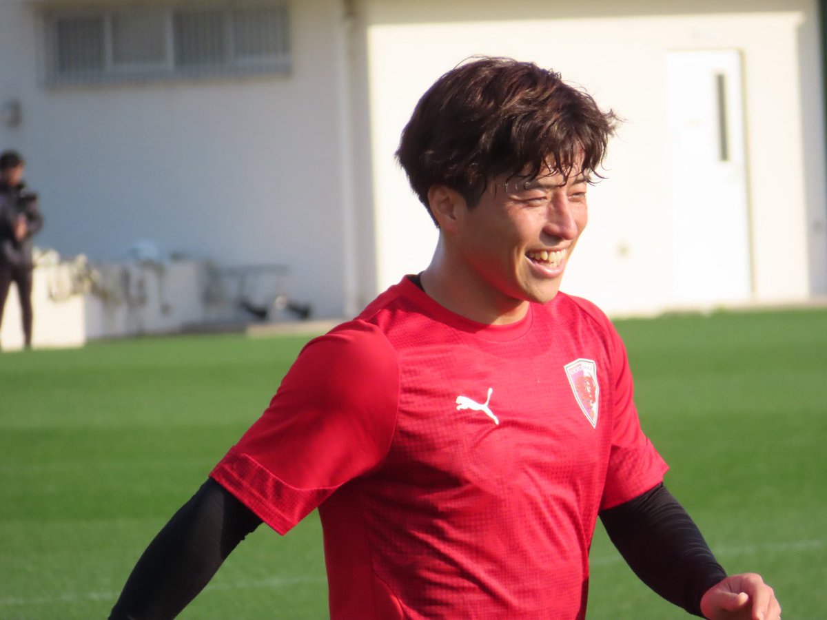 shieshanga19's tweet image. みんなが大好きな
#松田天馬　さんを置いておきます💜
#京都サンガ
#京都サンガfc
#沖縄サッカーキャンプトレーニング
#沖縄サッカーキャンプ見学の旅

この笑顔に癒されてください←