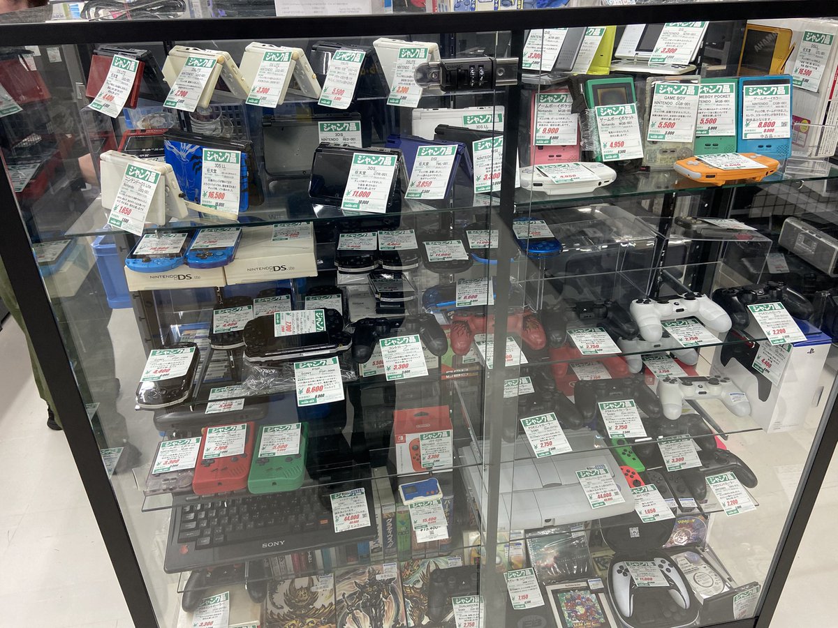 ジャンクゲーム機豊富に揃えてます!