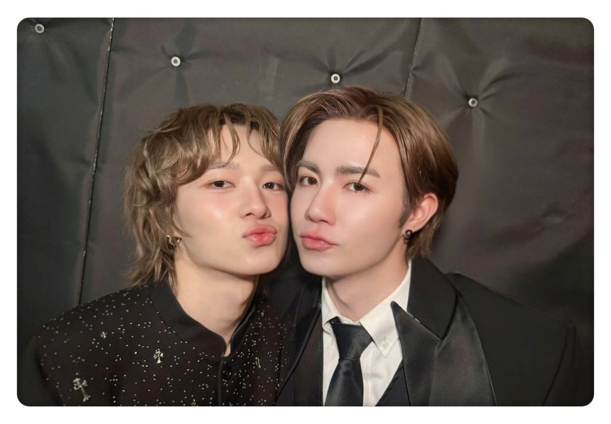 ZN_YEBYEOL's tweet image. 💙🐶🐱🧡

#ZeeNuNew