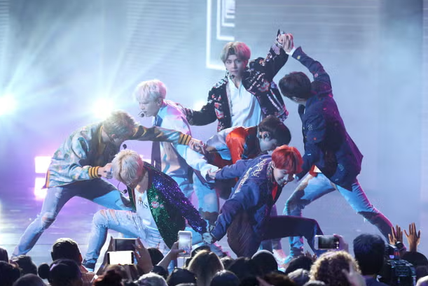 AboutMusicYT's tweet image. BTS will announce their world tour today.