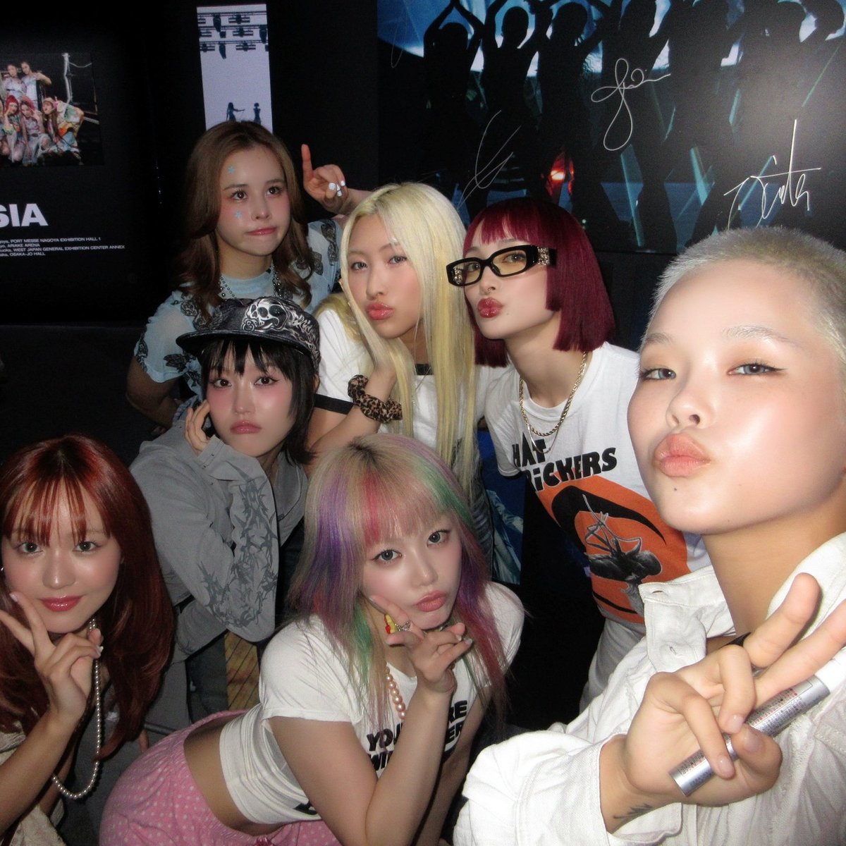 Auralizzie's tweet image. The company removed the “girl group” title from XG’s page today. It’s officially an ARTIST GROUP  from now on. 💕