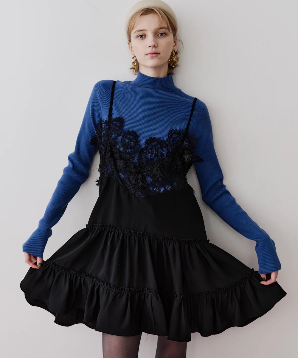 予約完売していたモチーフレースチュニックの再販予約がスタートして