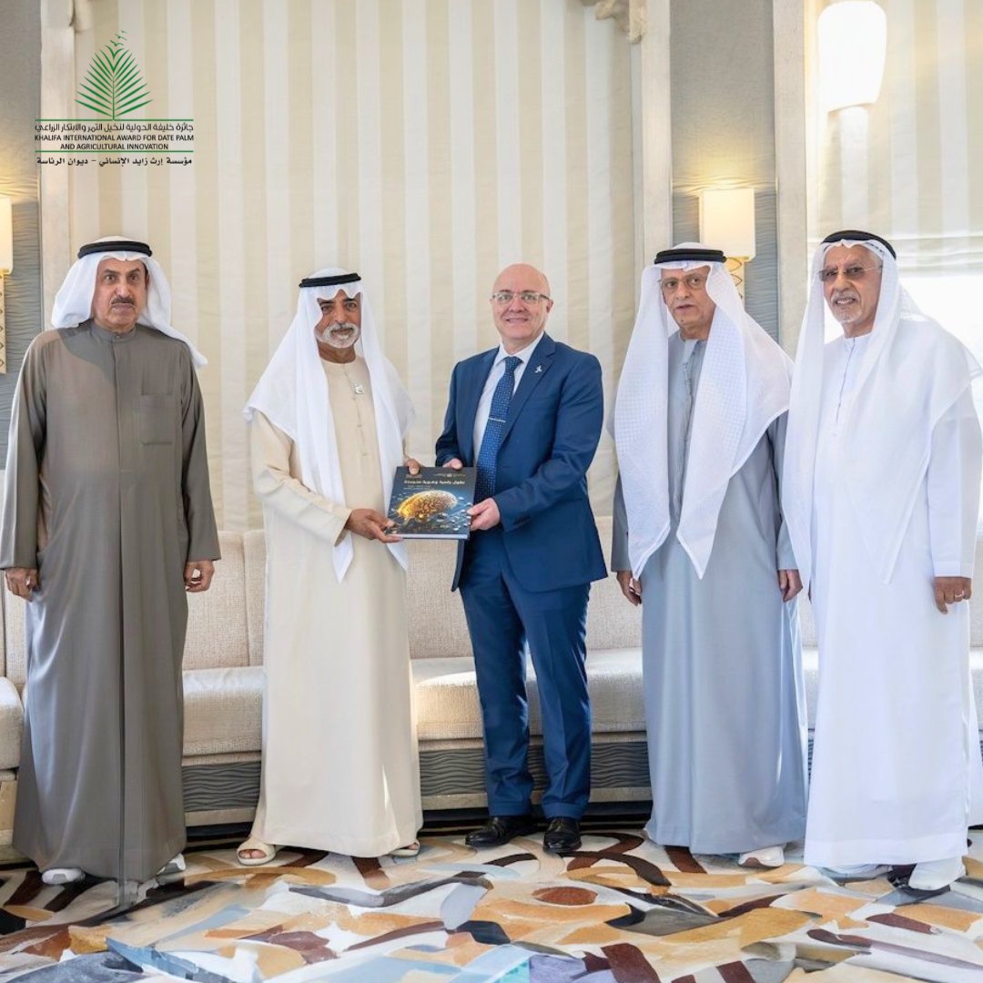 Khalifa International Award for Date Palm tweet media