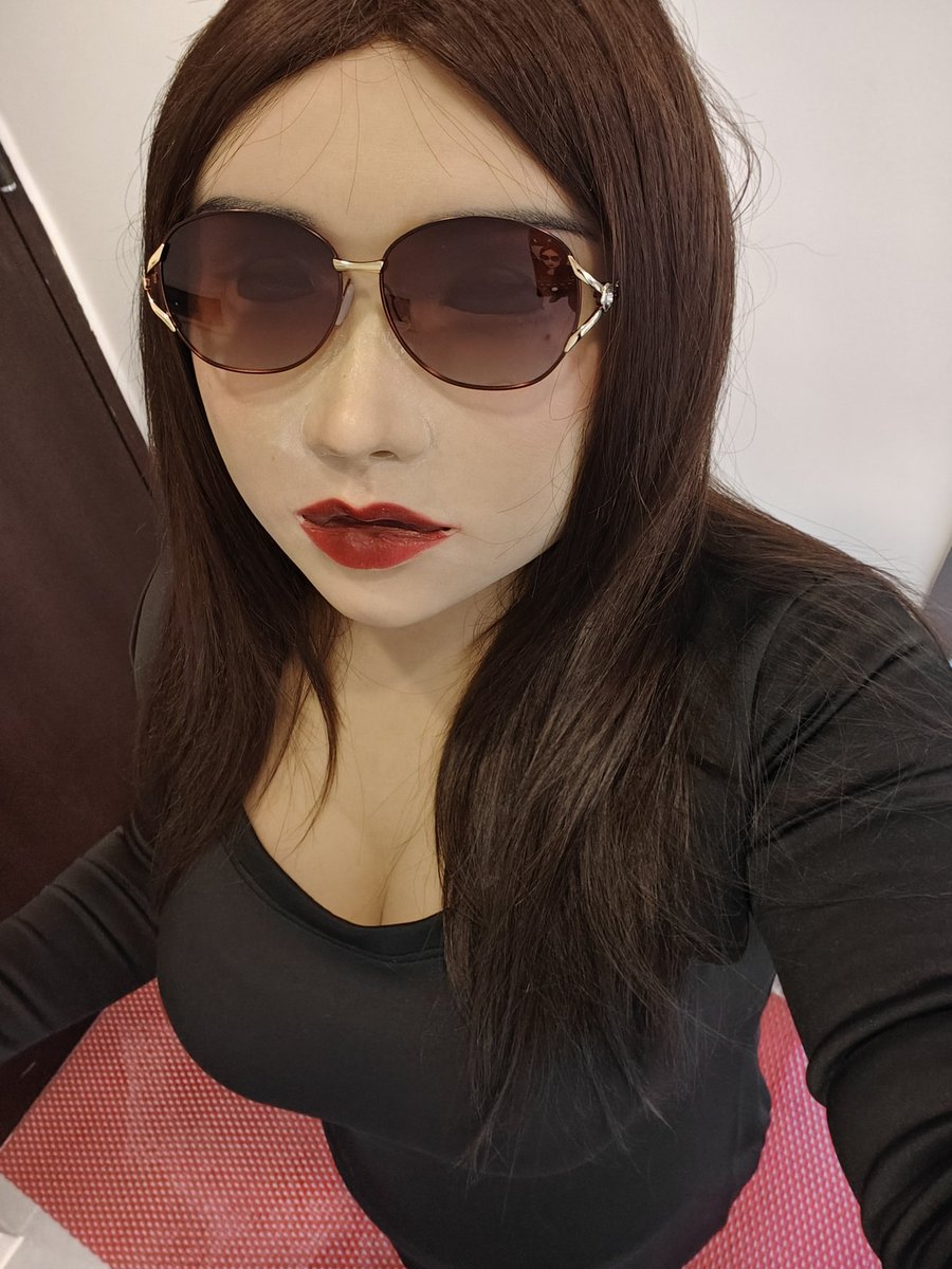 #femalemask