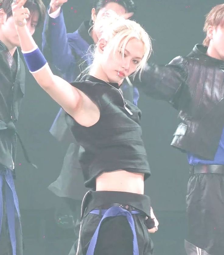 bokiki_'s tweet image. 점..