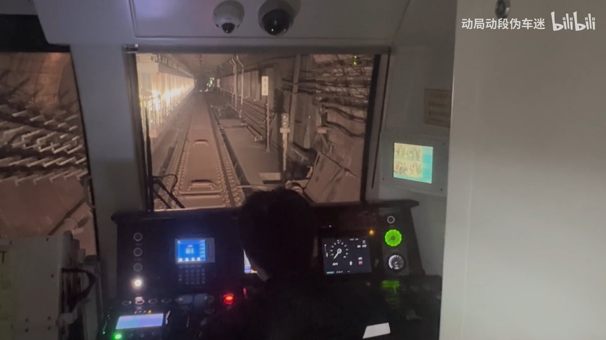 Interesting logic from TGMT CBTC, supposedly related to overlap route
When route for departure is not set yet, ATO stops train outside platform, despite recommended speed being shown (yellow triangle under Supervised Manual) and proceeding forward being possible with SM