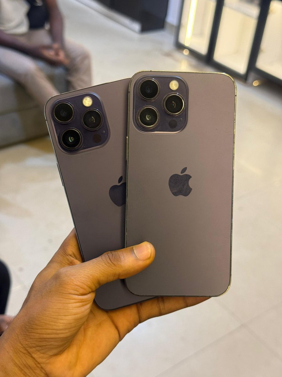 DT_gadgets17's tweet image. *#GoodDeals*.                                     
iPhone 14 Pro Max 128GB 
IBM 
LLA Physical sim 
*₦550,000*.                                           1 unit available ✅

Brand New Fold 7 512 MINT Color 
Single SIM + Esim 

2.2m