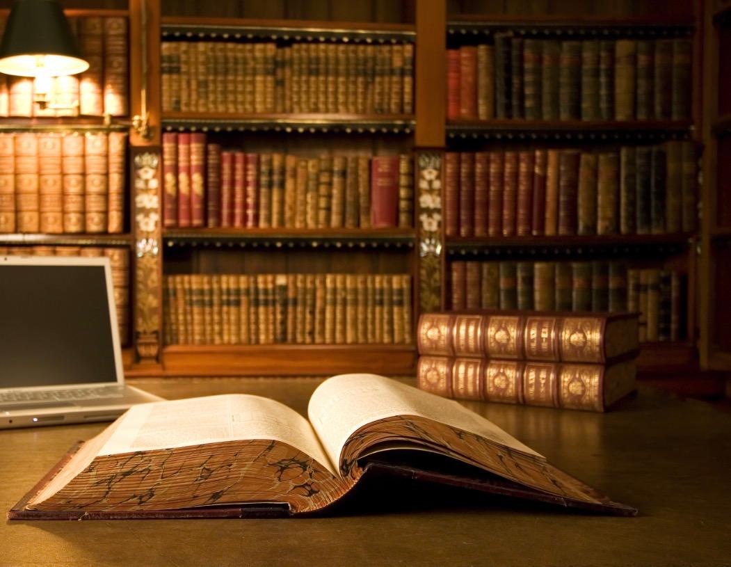 🔸A bunch of brilliant A-level graduates darkened my door seeking pointers about studying law and becoming lawyers. Let me share a few tips here.

1. Spend at least 2 weeks at a good law firm doing a work placement/internship before you commit. If you have “Suits” in mind, you