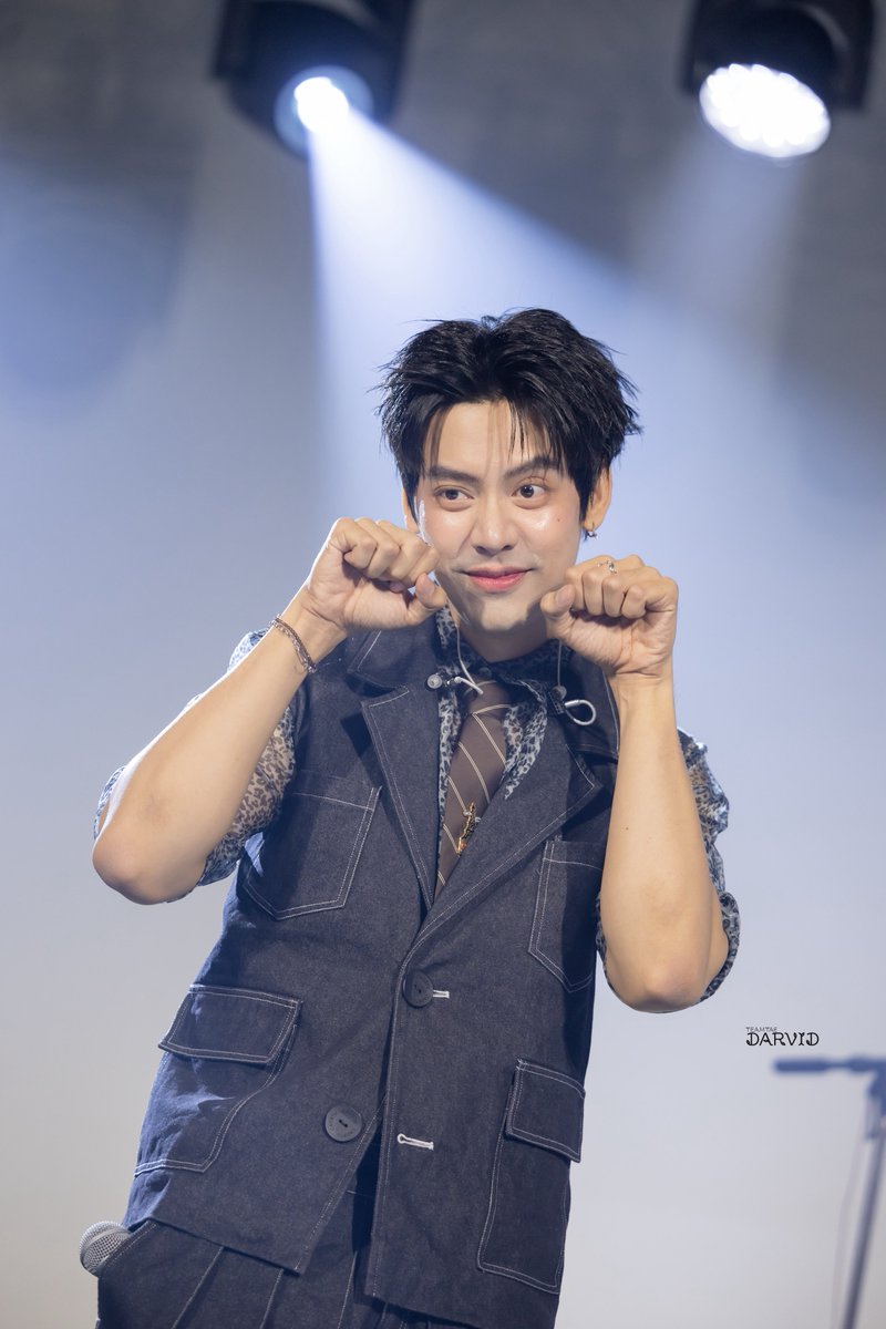 แมวตัวนี้ไม่ดื้อ 
#GardenBackConcert 
#TaeDarvid 
#teamtae_darvid