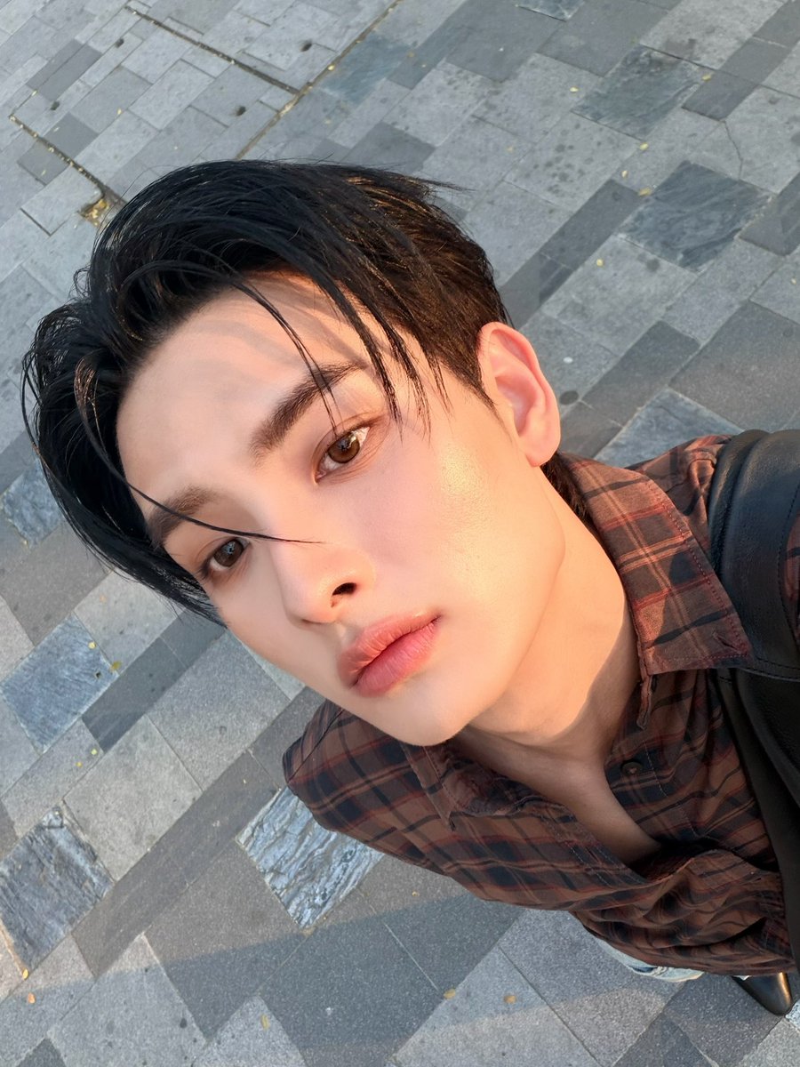 แสงดี๊ดี☀️😘
#KHUNPOL
#BUSbecauseofyouishine