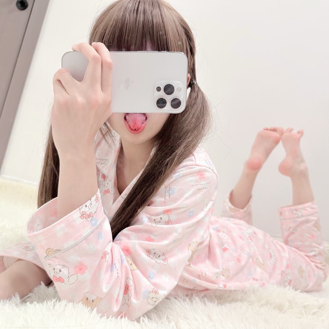 fuhik11's tweet photo. 过来给我舔 https://t.co/WRX992mtqd