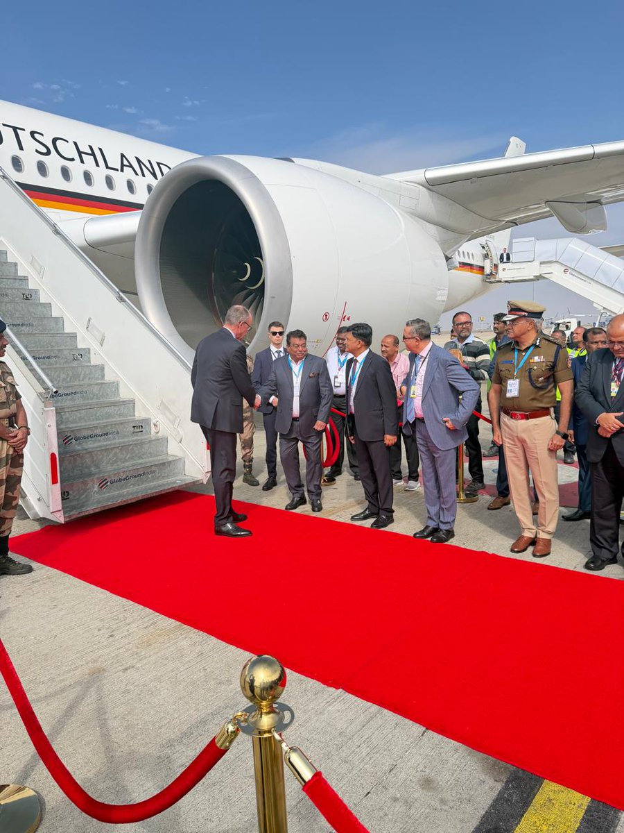 RAshokaBJP's tweet photo. Misplaced priorities
Missed opportunities

Today, the German Federal Chancellor visited Karnataka - a moment of immense diplomatic, economic and strategic significance for our state.

Any other responsible Chief Minsiter would have personally ensured that such a visit was accorded the seriousness it deserved - as an opportunity for investment, industry, employment and long-term growth for Karnataka.

But look at the situation today.

While the German Chancellor landed in Bengaluru, Chief Minister @siddaramaiah and Deputy Chief Minister @DKShivakumar chose to be in Mysuru to receive @RahulGandhi, who was merely transiting to Ooty.

Let that sink in.

❌ Welcoming the head of state from one of the world’s strongest economies was relegated to the back seat.”

✅Political loyalty and “high command pleasing” took priority over Karnataka’s global standing.

This is not just bad optics - it reflects a deep disregard for the state’s interests.

Karnataka deserves leadership that puts the state before the party, state's progress before power politics, and global opportunities before political appeasement.

Karnataka deserves better.

#CongressFailsKarnataka