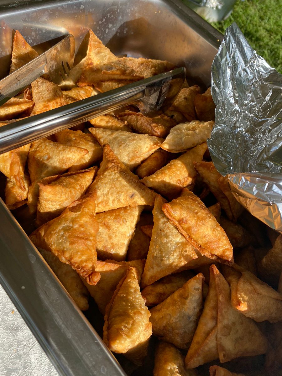 mama_hawi's tweet image. THIS.                OR.       THAT?