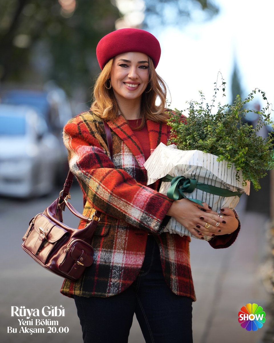 ruyagibidizi's tweet image. Siz istediniz biz getirdik! ☺️
7. bölüm kamera arkası fotoğraflarımız sizlerle! 🥳

#RüyaGibi yeni bölüm bu akşam 20.00’de Show TV’de!

@ShowTV @tmcfilm