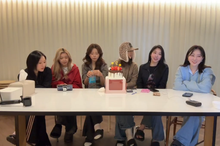 insomnicsy's tweet image. #DREAMCATCHER 2026 Updates

- Siyeon is debuting soon under #ChRocktikal
- Dami is preparing content for her YouTube channel
- Jiu filmed a special clip
- Yoohyeon filmed a vlog
- Gahyun is releasing her photobook &amp;amp; will do YouTube (vlogs etc)
- Sua wants to film Youtube