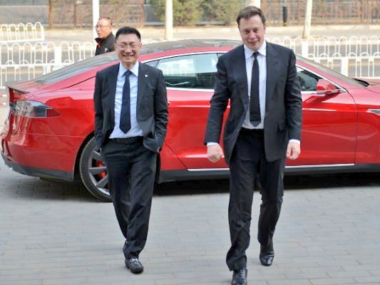 WHO IS TOM ZHU? 👀

Here's the story of the IRON GENERAL behind the ART OF TESLA SPEED ⚡️

In the spring of 2022, Shanghai fell silent. A severe COVID-19 lockdown had paralyzed one of the world’s busiest cities. Factories shuttered, ports froze, and supply chains snapped. For
