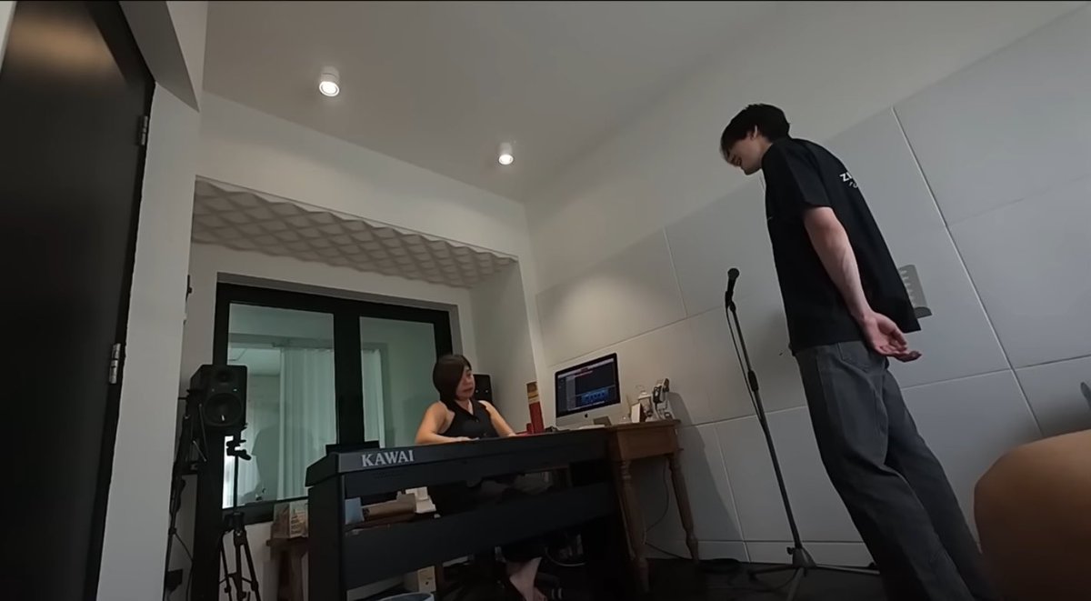 Emi_emiilys's tweet image. เน เน่ เน้ เน๊ ตามน้องธี แล้ววววตอนนี้ ครูแอร์เก่งเกินน ดูแล้วคุณอาจจะร้องเพลงเพราะขึ้นก็ได้ทุกคนไปดูเถอะ #THEDUCKEST #ธีรเดช #tee_vtp