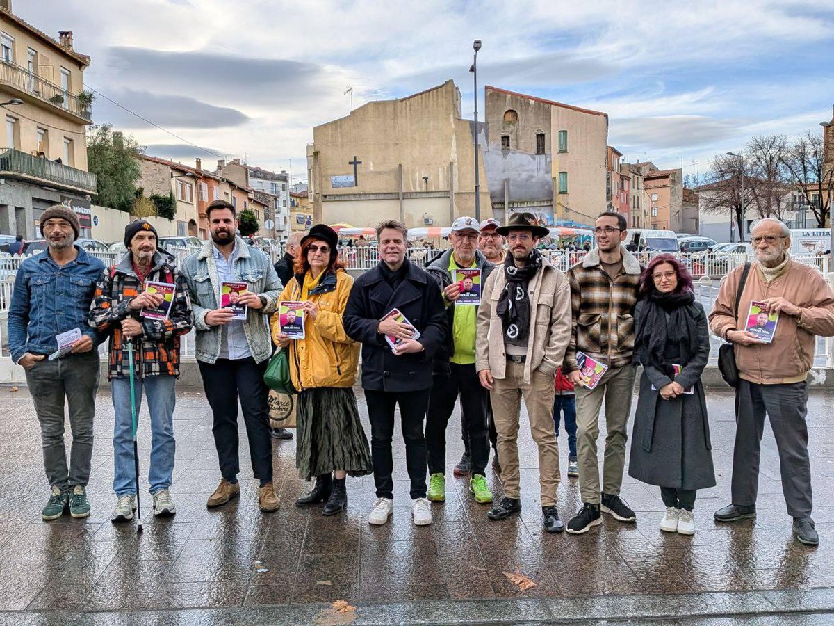 FranceInsoumise's tweet photo. Nos militants sont sur le terrain partout en France !

Besançon, Aulnay-sous-Bois, Lyon, Perpignan : la campagne est lancée pour faire gagner les listes de la France insoumise les 15 et 22 mars aux élections municipales.

Rejoignez-nous !

👉 https://t.co/KNPHiYTScv https://t.co/i5qmJhg3gj