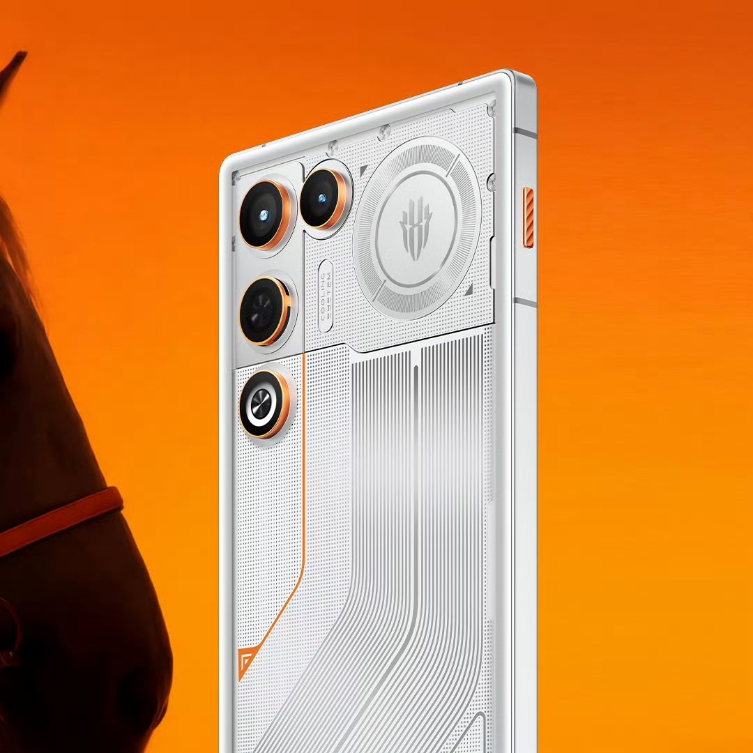 TechAlertNow's tweet image. RedMagic 11 Air
🤍 Stardust White
🖤 Quantum Black
🧡 Aurora Silver
#RedMagic