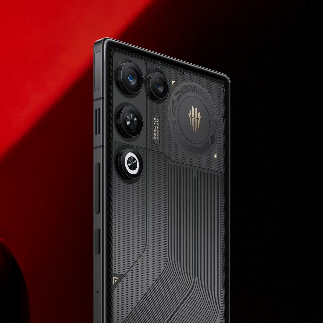 TechAlertNow's tweet image. RedMagic 11 Air
🤍 Stardust White
🖤 Quantum Black
🧡 Aurora Silver
#RedMagic