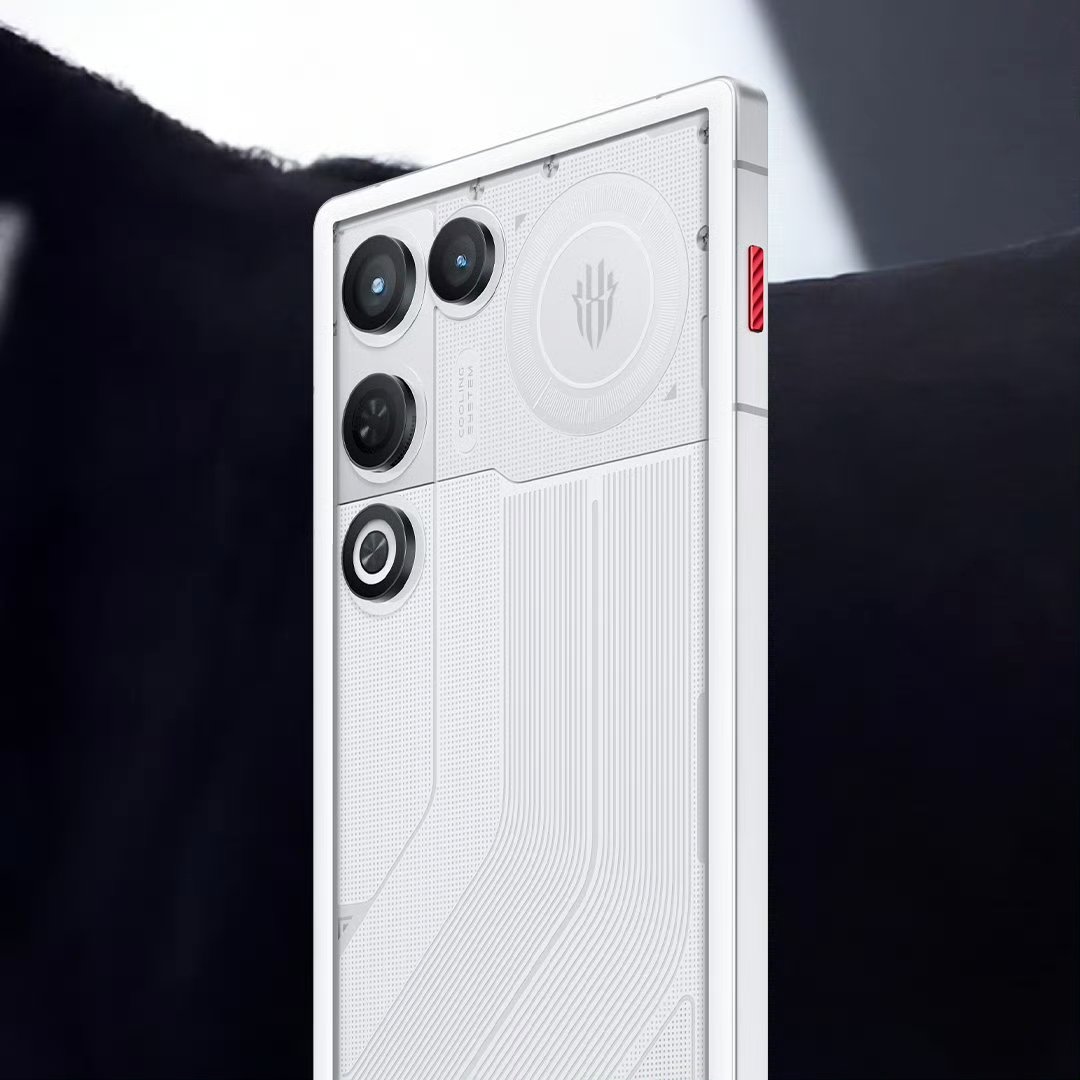 TechAlertNow's tweet image. RedMagic 11 Air
🤍 Stardust White
🖤 Quantum Black
🧡 Aurora Silver
#RedMagic