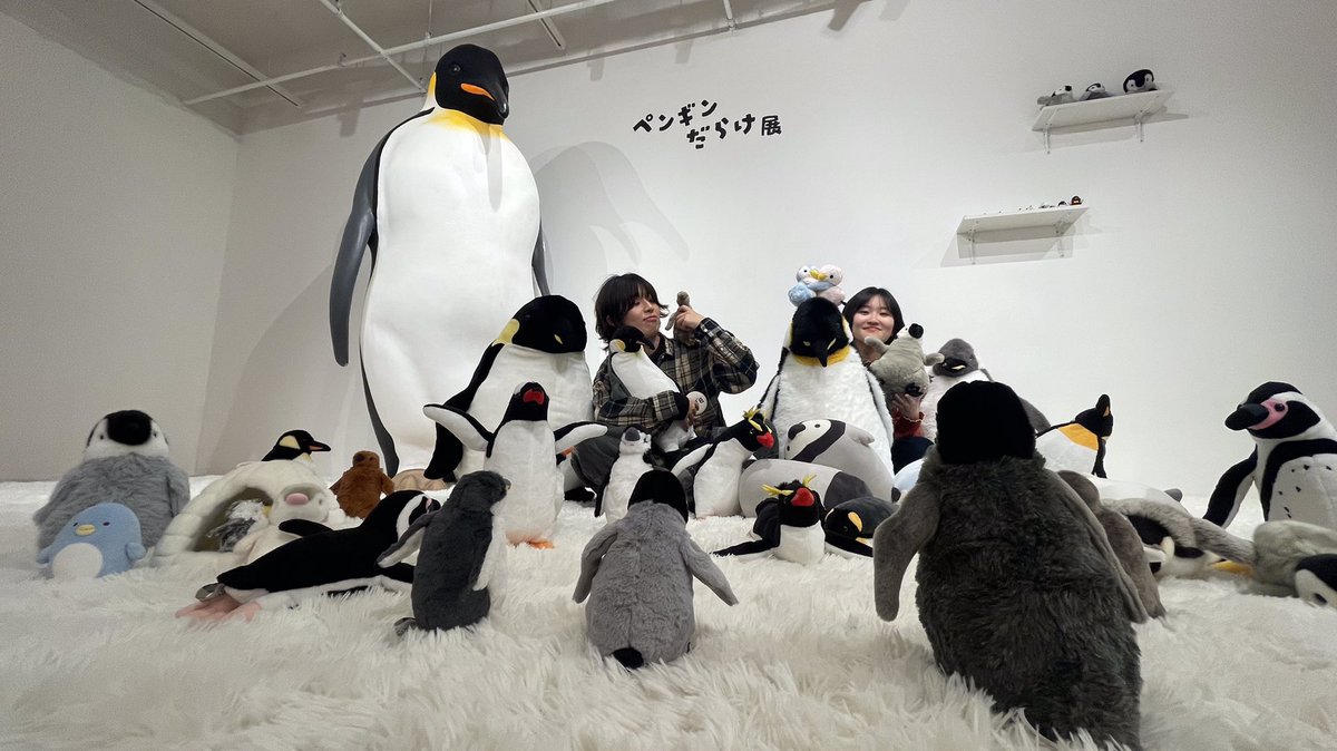 ペンギンだらけ展 クローズです。 会場のフォトスポットには