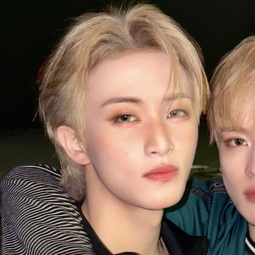 aesdive's tweet image. PLEASE…