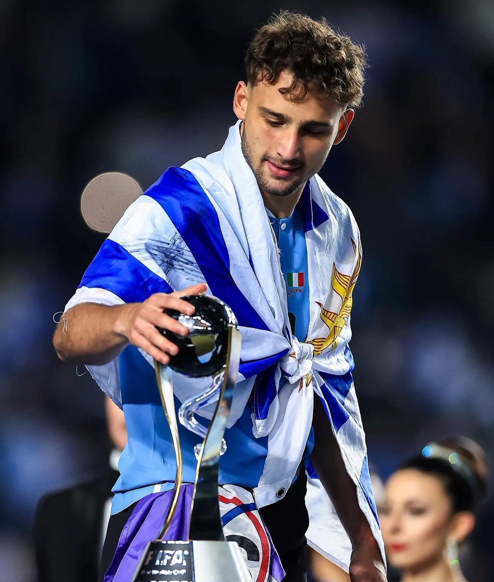 🔵 | INFORME: Sebastián Boselli (2003)

🇺🇾 El Getafe CF dará la bienvenida al defensor uruguayo procedente de River Plate. Campeón del mundo sub-20 en 2023.

⭐️ Un central duelista y sólido. Simplón, pero con buenos conceptos y una distribución que pretende ser segura.

[HILO]