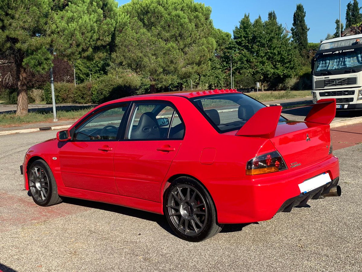 Ruote EVO Corse modello Sanremo Corse misure 9x18 ET35 5x114,3 finitura Anthracite applicazione RACING con tappi coprimozzo e dadi per il fissaggio ruota.
Per informazioni o prenotazioni 📨evospeedamg@gmail.it
.
.
.
#evocorse #sanremocorse #racingwheels #madeinitaly #mitsubishi