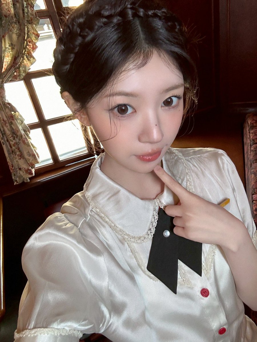 아하햐 미소녀사교클럽 셀카다ㅏ♥