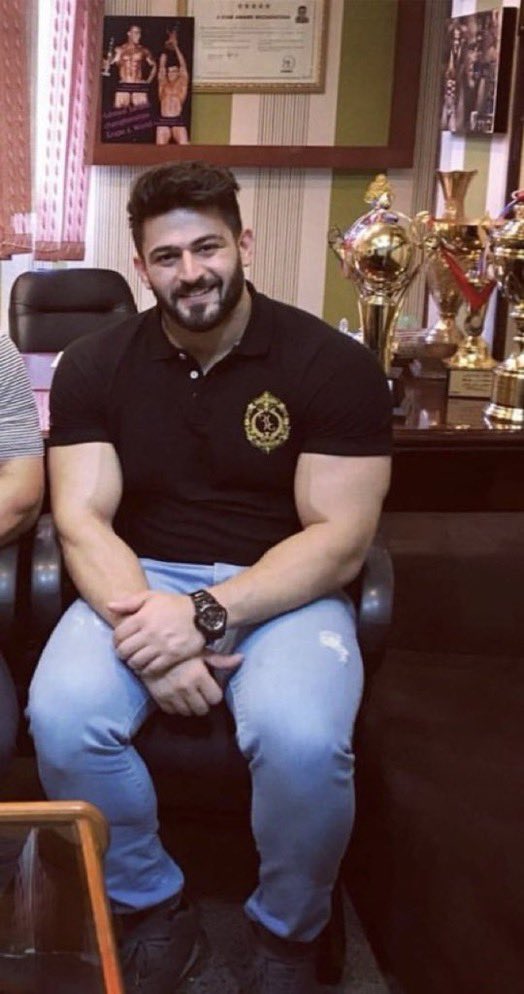 prznsoccer's tweet image. The father of Masoud Zatparvar, who was killed in the #IranMassacre, suffered a heart attack after learning his son was murdered by Islamic Republic death forces.

Two lives gone. One grieving family.

Over 12,000 have been killed—numbers that belong in Iran’s darkest chapters.