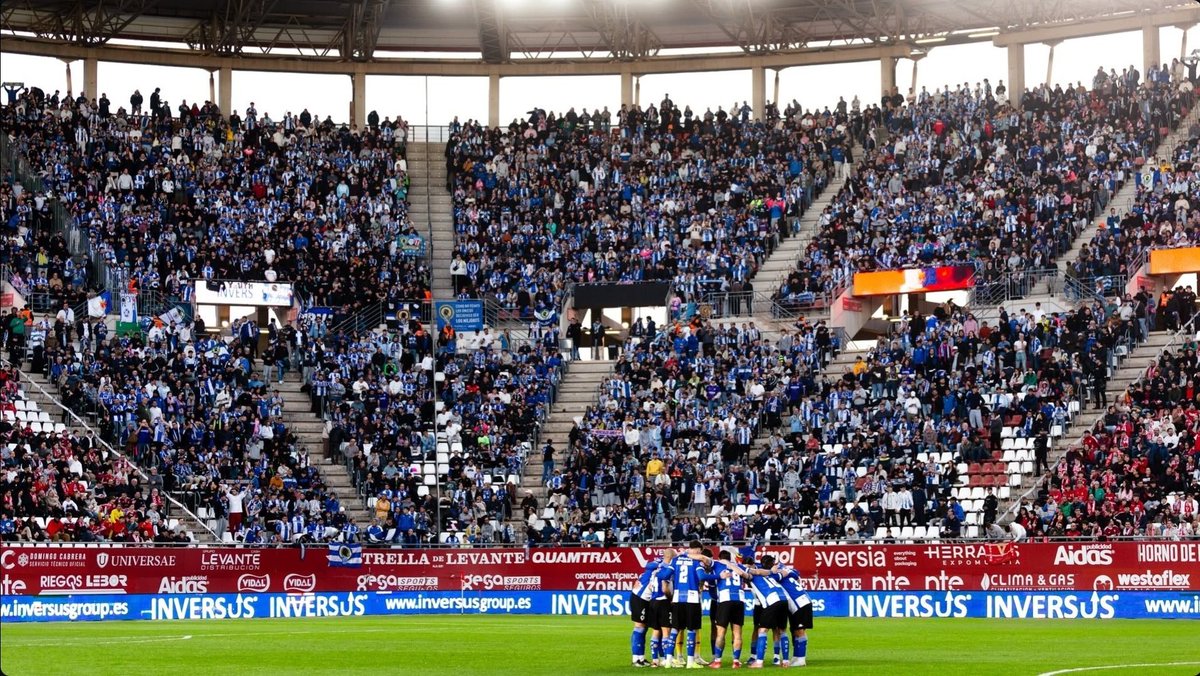 No sé de quién es la foto pero enhorabuena, habría que colgarla en el Museo del Louvre
