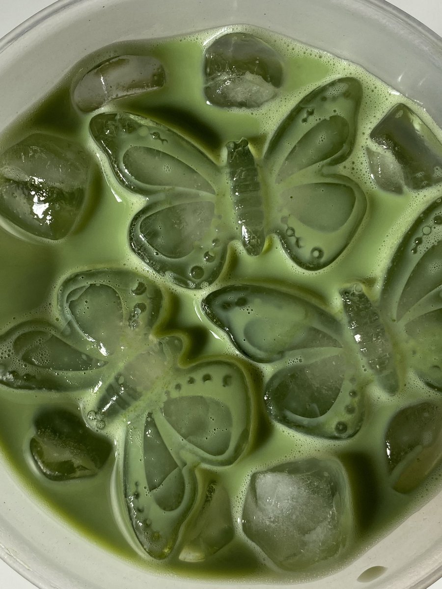 heart_jpg's tweet image. butterflies matcha