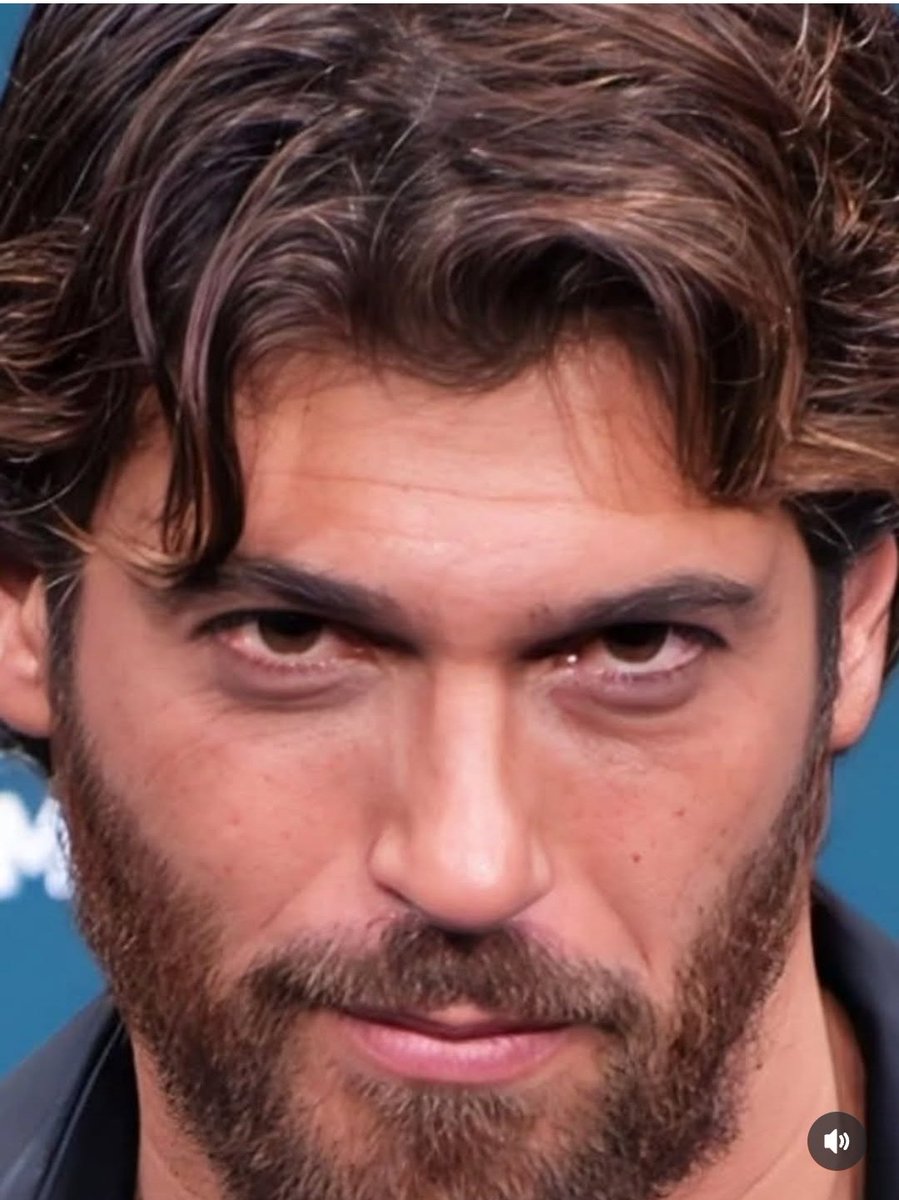 E dove non arrivano le parole,arriva lo sguardo...✨

#CanYaman
#Sandokan

instagram.com/p/DTcq_E9DWJa/…