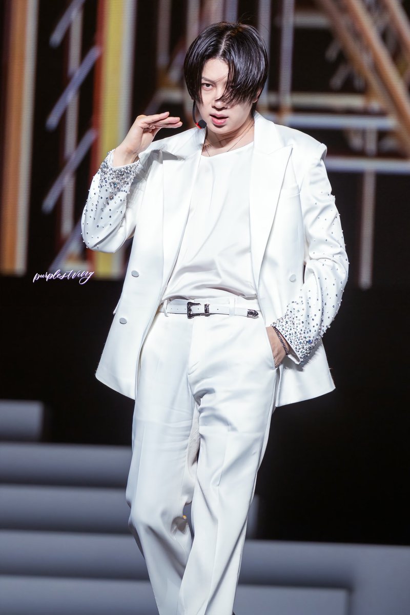 purpleSWing tweet media