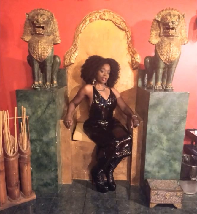 RealDommesSoFl's tweet image. ♀️ FemDom Mantra♀️ 

A Goddess should never settle. 

Never allow anyone to dictate Her own worth. 

Never concede to anything less than what She desires, needs, deserves or wants! 

Never allow others to place limits on Her capabilities! 

And finally…Never, ever bow down to…