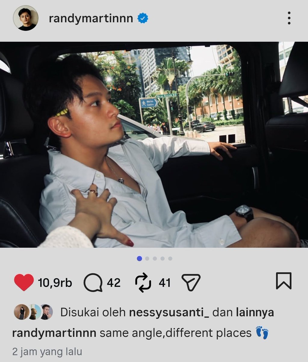Bundanyalyly's tweet image. Cowoknya : "posting foto jepretan cewek gue biar dia tau gue kangen berat pliss pulang sayanggg"

Ceweknya : "MasyaAllah tabarakallah halo ibu-ibu semua, saya lagi di eropahh ini liburan mewahh, gamau pulang ahhh"