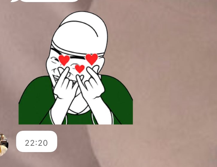 아니 카카오 이모티콘을 회사사람들이 왓츠앱에서 쓰는거 왤케 웃기지