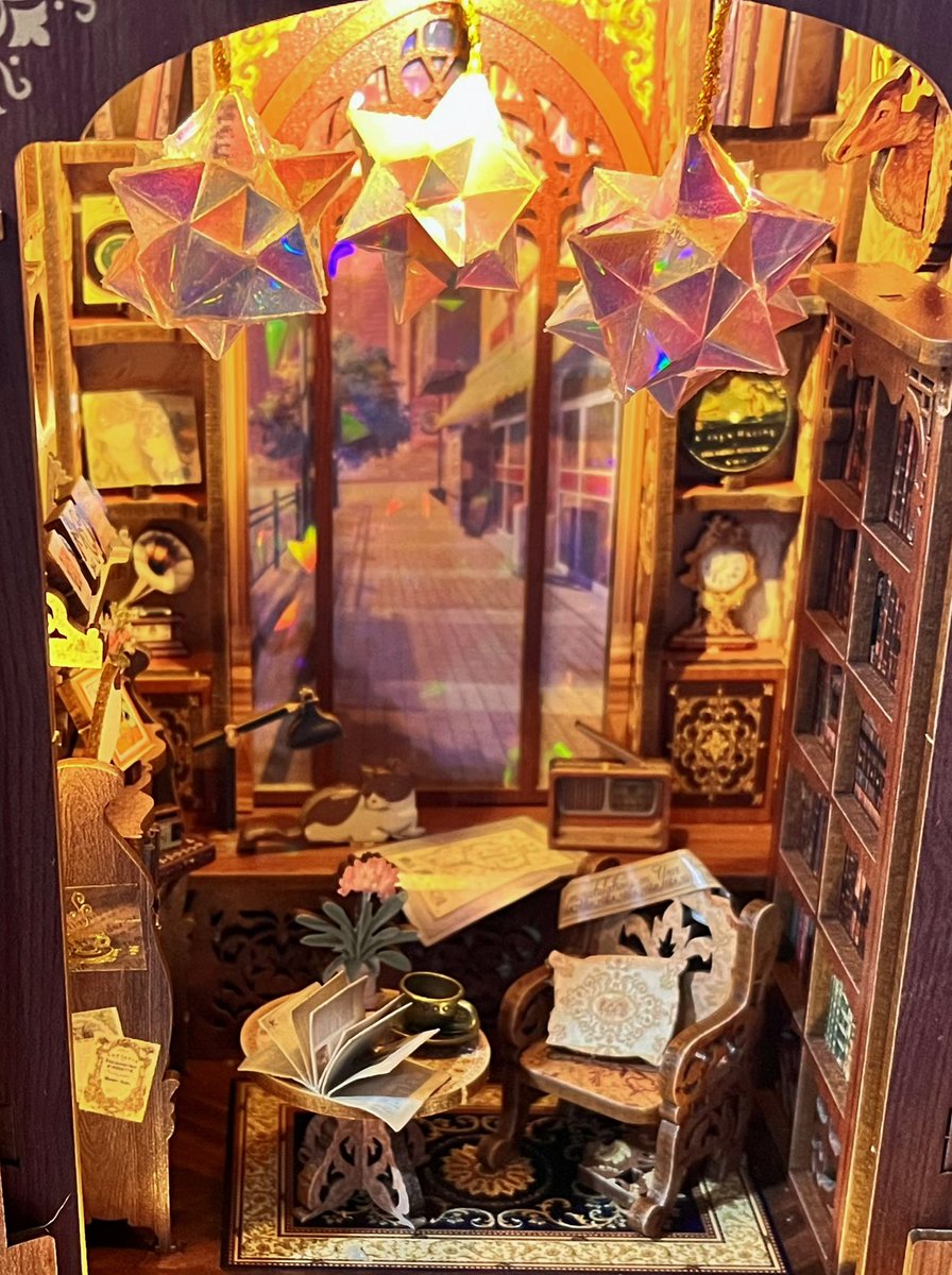 seraphfinch's tweet photo. Time’s Antique Miniature! (CuteBee book nook) #TearsOfThemis #LukePearce #未定事件簿 https://t.co/0D7aIkrgYr