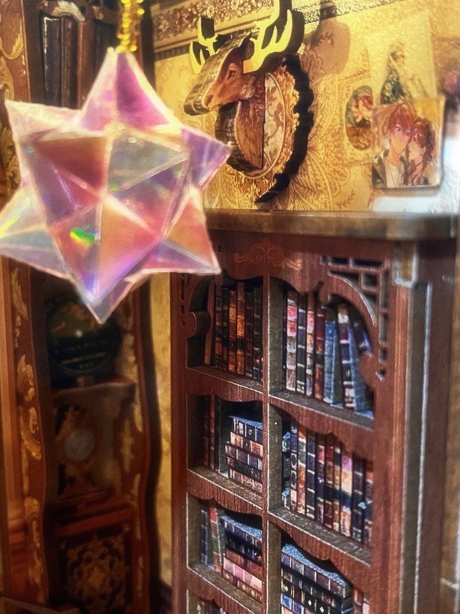 seraphfinch's tweet photo. Time’s Antique Miniature! (CuteBee book nook) #TearsOfThemis #LukePearce #未定事件簿 https://t.co/0D7aIkrgYr