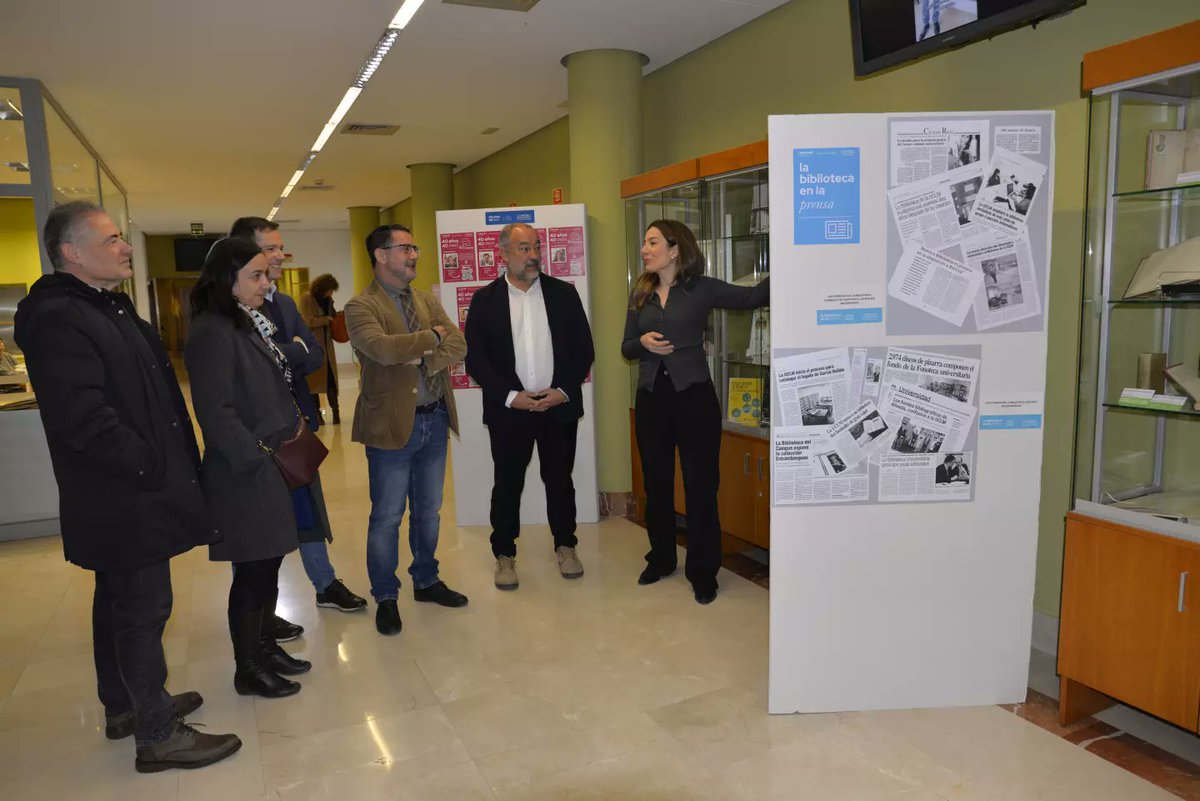 Miciudadreal_es's tweet photo. Una exposición muestra la trayectoria de la Biblioteca de la UCLM en sus 40 años de historia https://t.co/OJc5PH15Vh https://t.co/wAHZhy16cQ